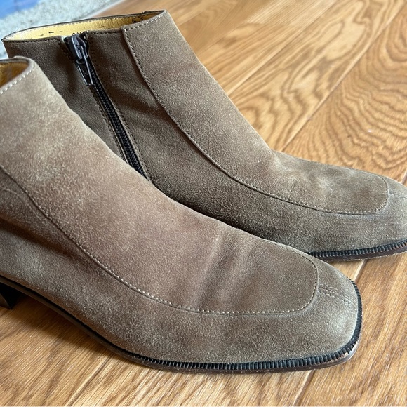 Bruno Magli Suede Booties size 10 - Picture 8 of 8